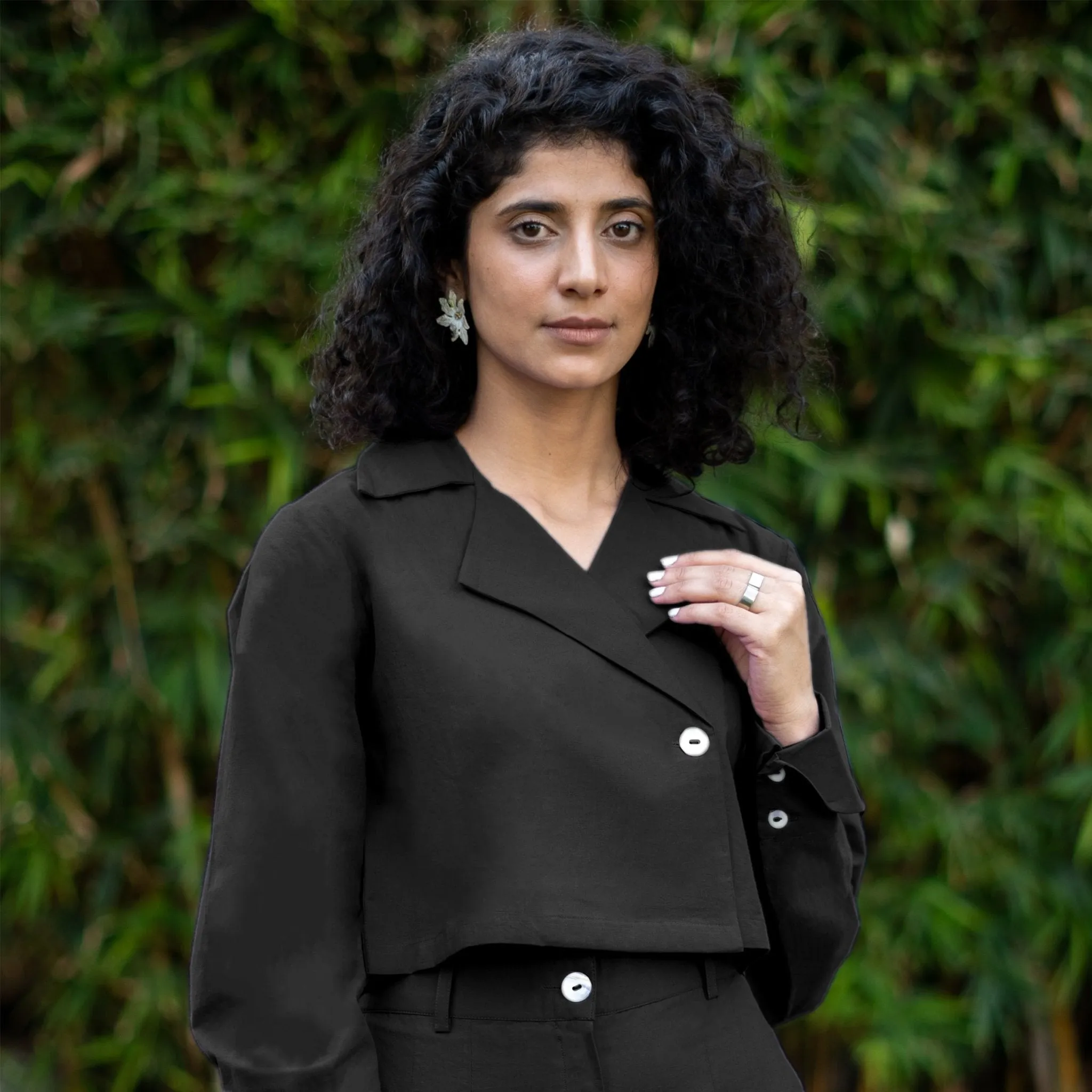 Black Cotton Poplin Full Sleeve Cropped Shirt