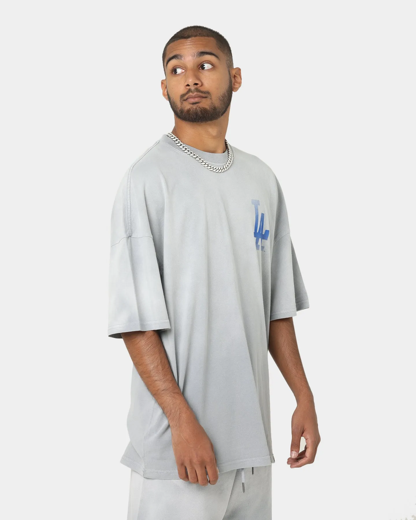 Majestic Athletic Los Angeles Dodgers Solarised Oversized T-Shirt Warm Grey